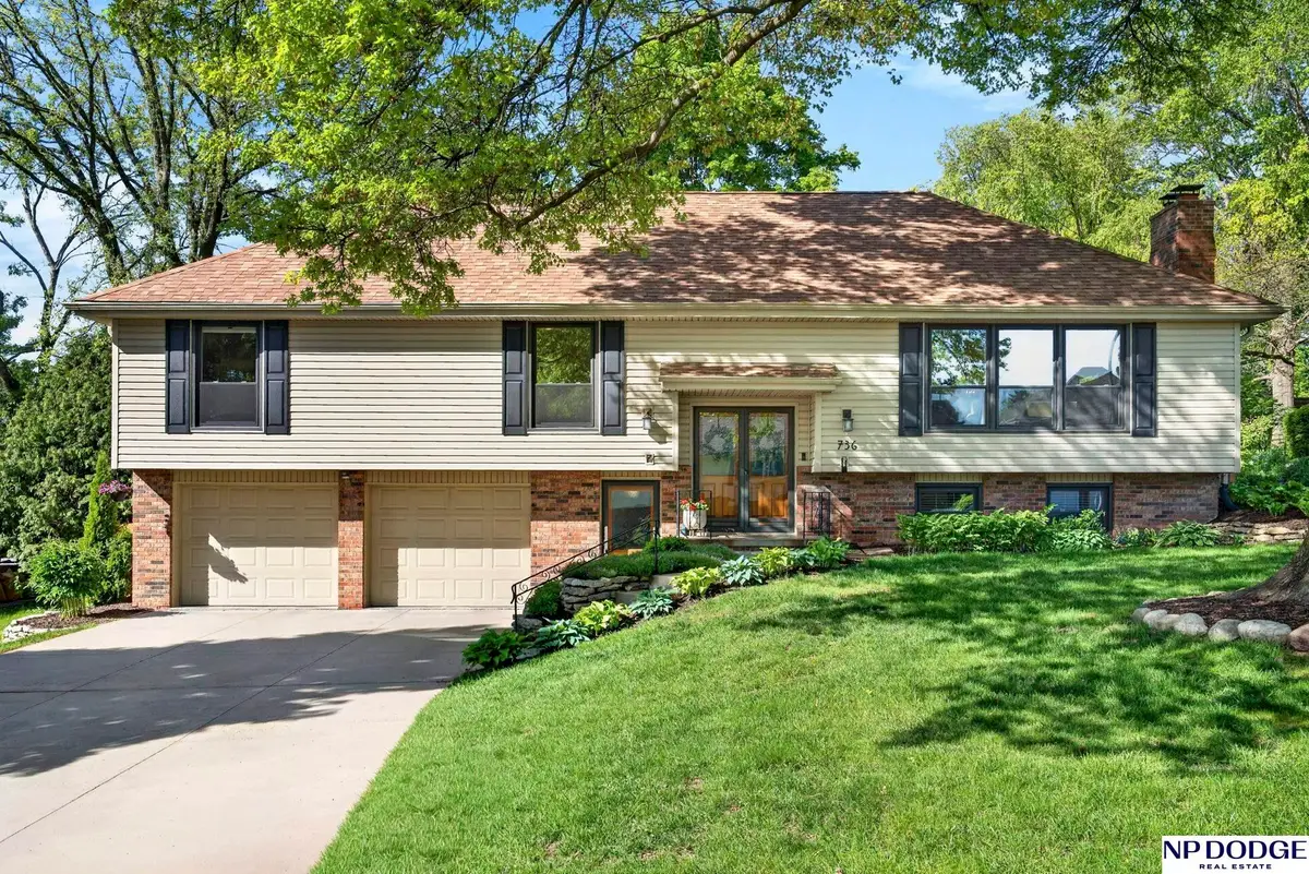 736 Leawood Drive, Omaha, NE 68154 - #1