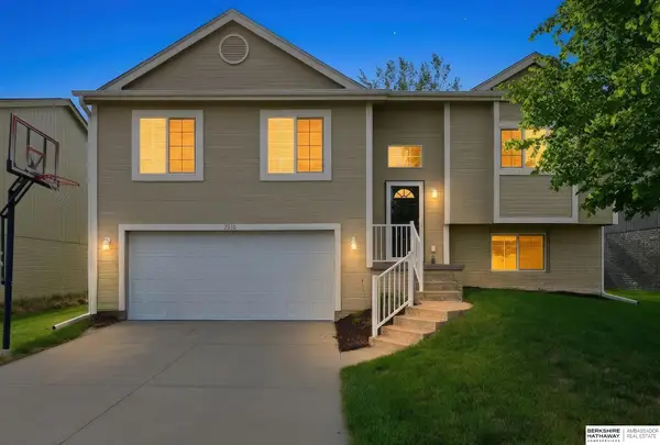7510 N 75th Street, Omaha, NE 68122