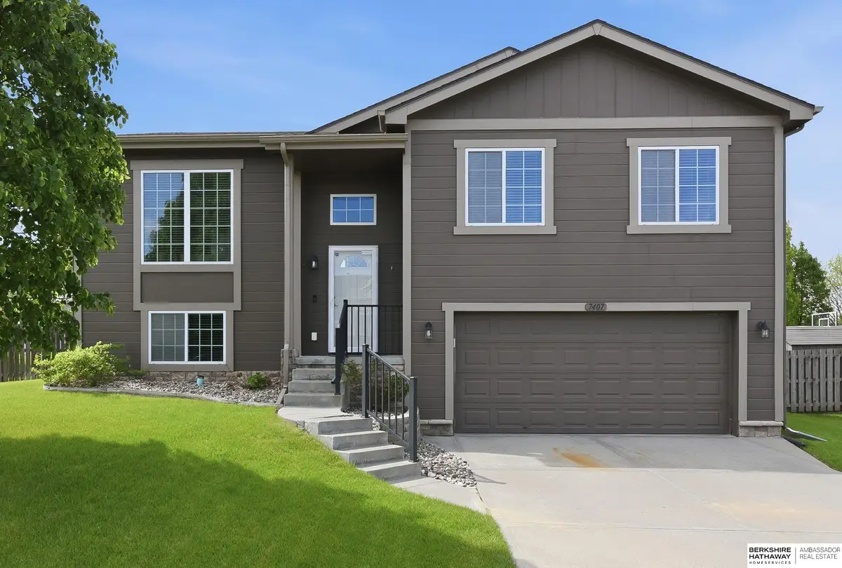 7407 Peters Street, La Vista, NE 68128 - #1