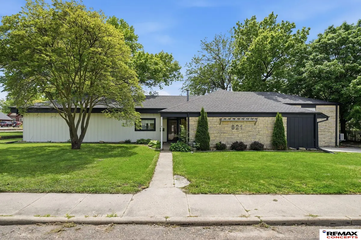 821 N 13th Street, Beatrice, NE 68310 - #1