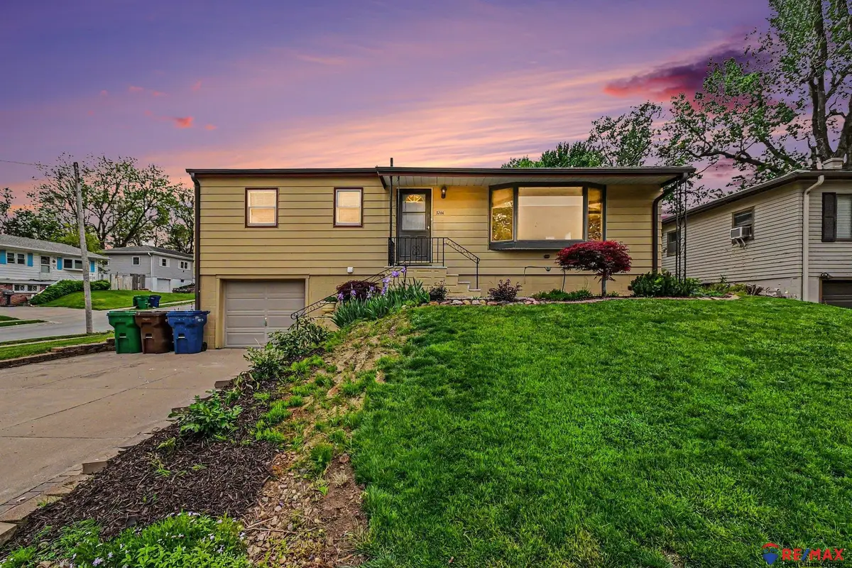 3206 Wallace Avenue, Bellevue, NE 68005 - #1
