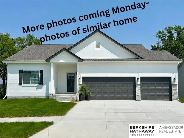 21101 Drexel Street, Elkhorn, NE 68022