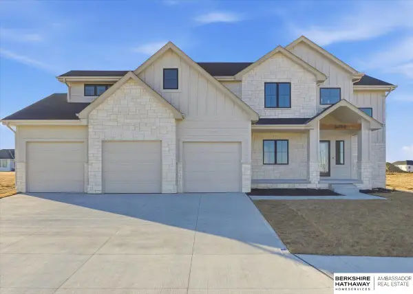 19612 Stone Avenue, Elkhorn, NE 68022