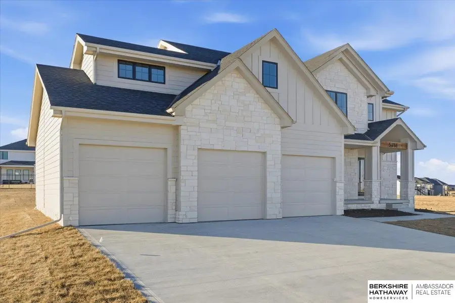 19612 Stone Avenue, Elkhorn, NE 68022 - #2