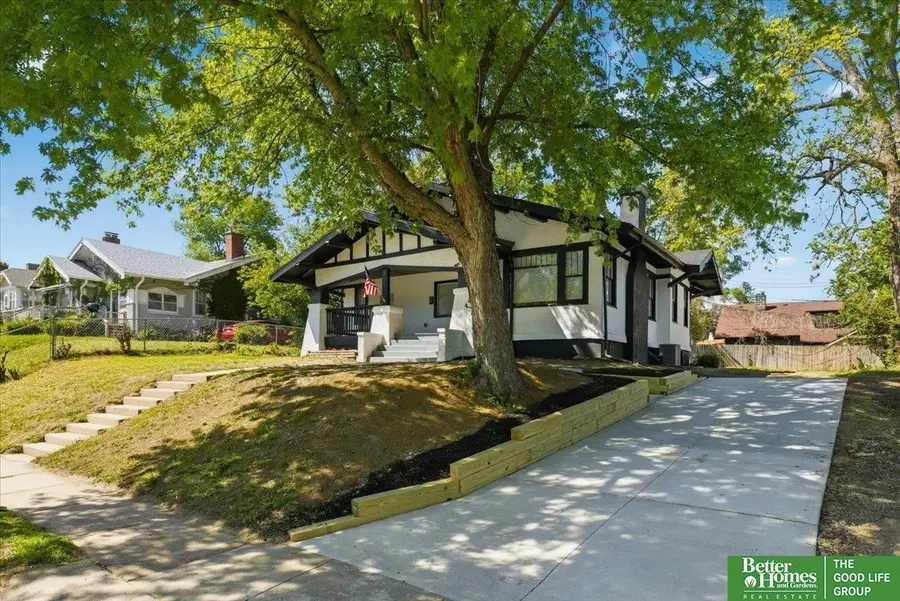 2714 Whitmore Street, Omaha, NE 68112 - #2