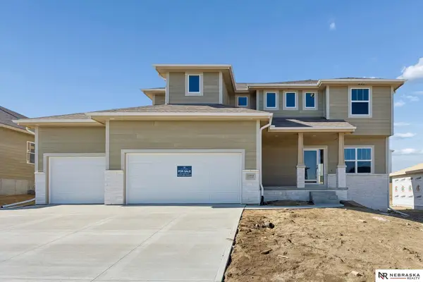 10908 N 159 Avenue, Bennington, NE 68007