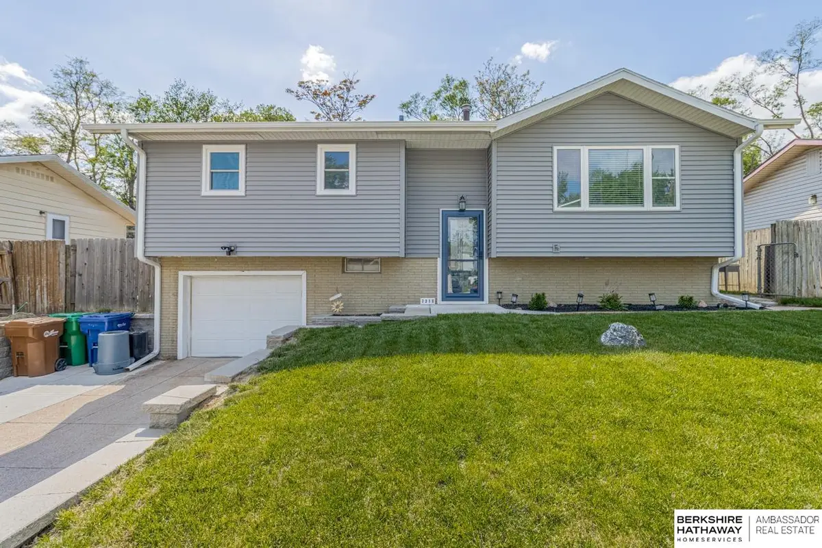 7310 Chandler Acres Drive, Bellevue, NE 68147 - #1