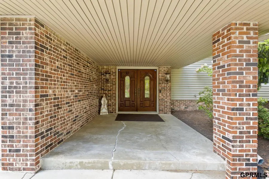 1226 N 121 Street, Omaha, NE 68154 - #2