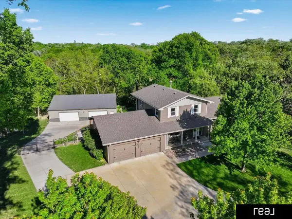 8415 N 45 Street, Omaha, NE 68152