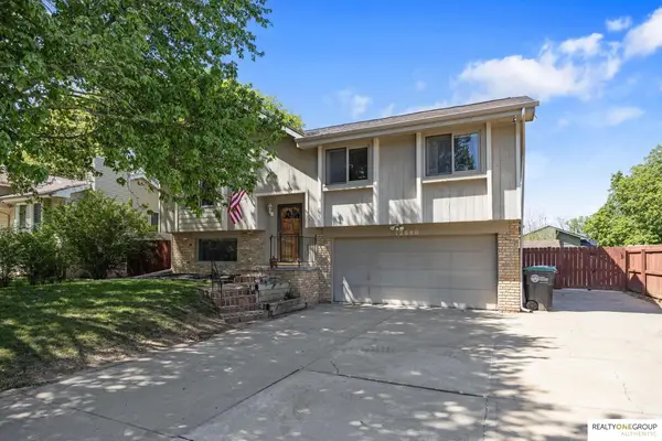 12668 Crown Point Avenue, Omaha, NE 68164