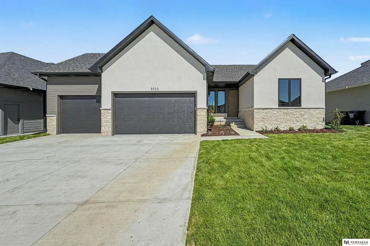 9355 S 86th Street, Lincoln, NE 68526 - #1