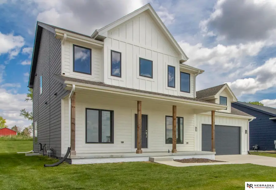 2855 Southern Hills Drive, Blair, NE 68008 - #2