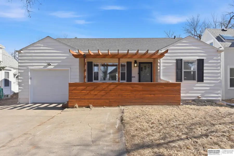 2327 N 60th Avenue, Omaha, NE 68104 - #2