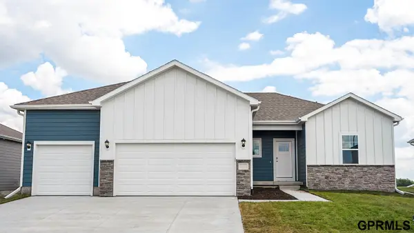 20554 Westridge Drive, Gretna, NE 68028