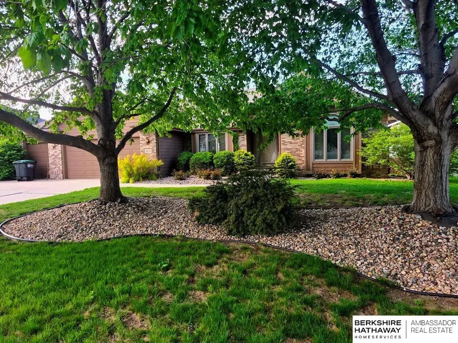 20724 Sequoia Street, Omaha, NE 68022 - #3