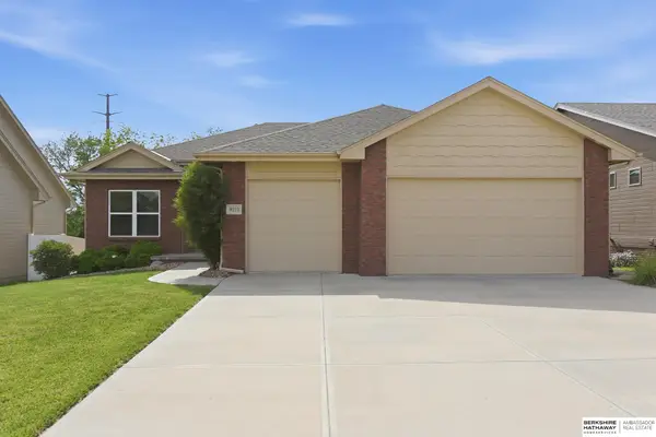 9010 S 21st Street, Bellevue, NE 68147
