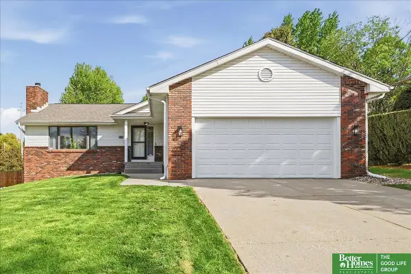 105 Kingsridge Drive, Council Bluffs, IA 51503