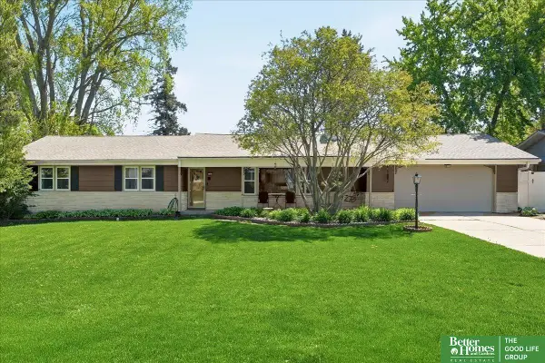 5307 Newport Avenue, Omaha, NE 68152
