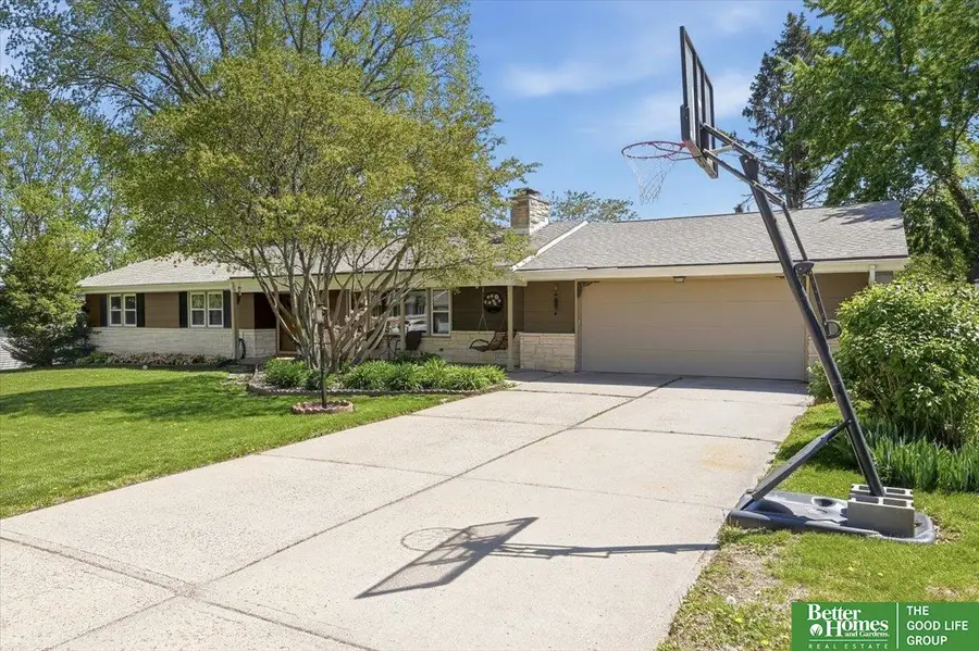 5307 Newport Avenue, Omaha, NE 68152 - #2