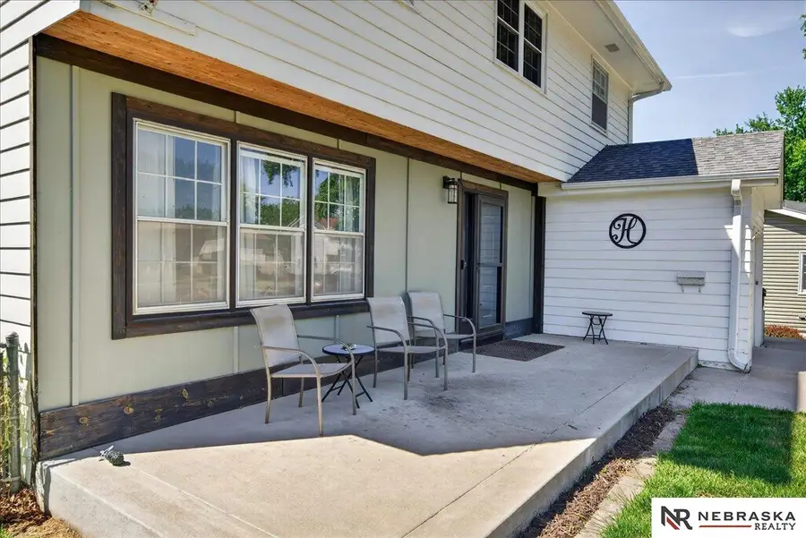 810 Smith Circle, Papillion, NE 68046 - #2