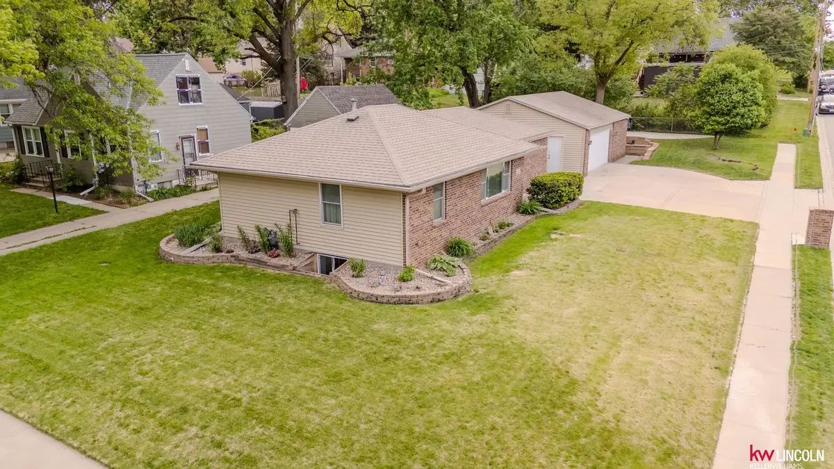 3555 Sewell Street, Lincoln, NE 68506 - #1
