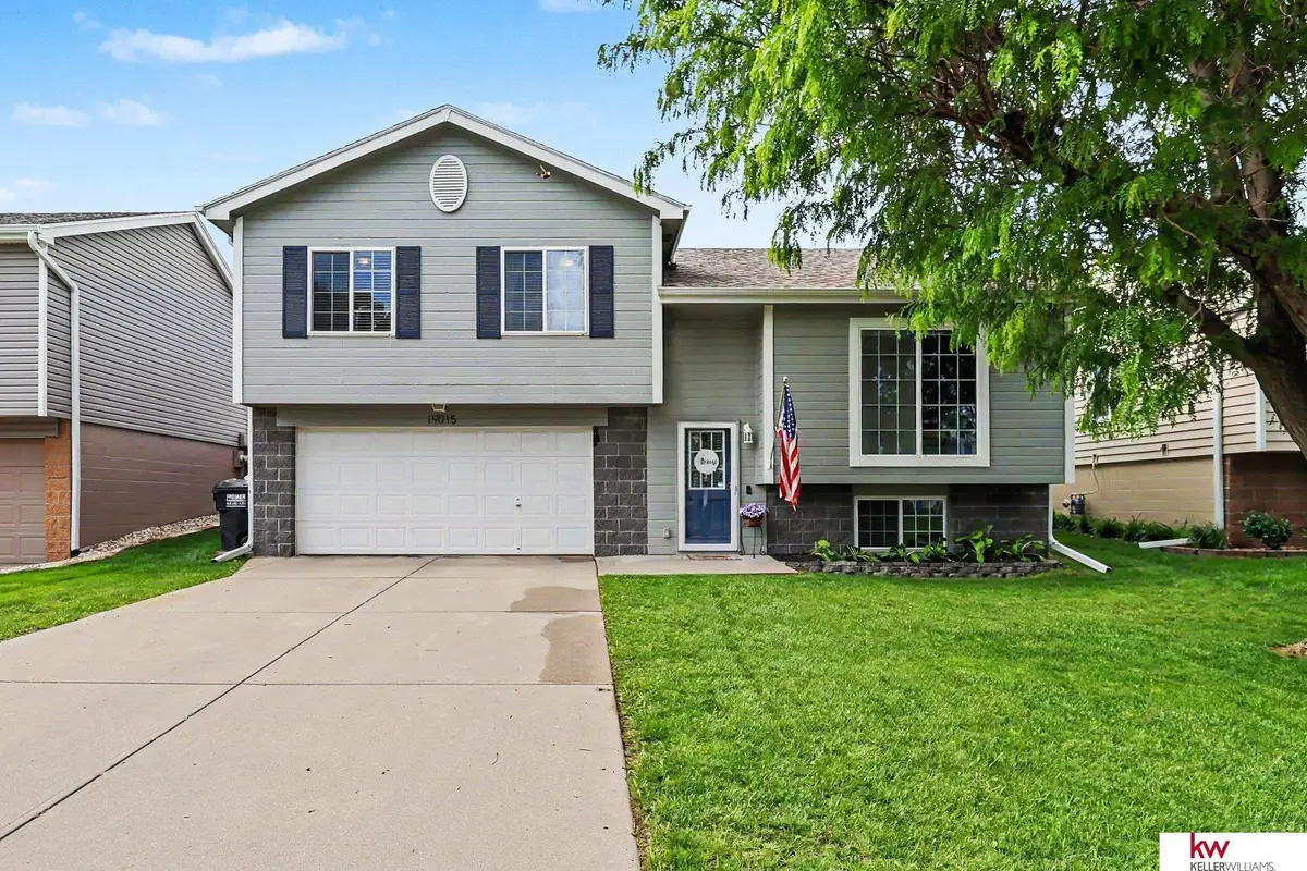 19015 R Street, Omaha, NE 68135 - #1