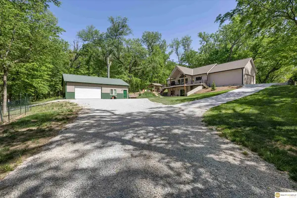 5305 144th Street, Weeping Water, NE 68463