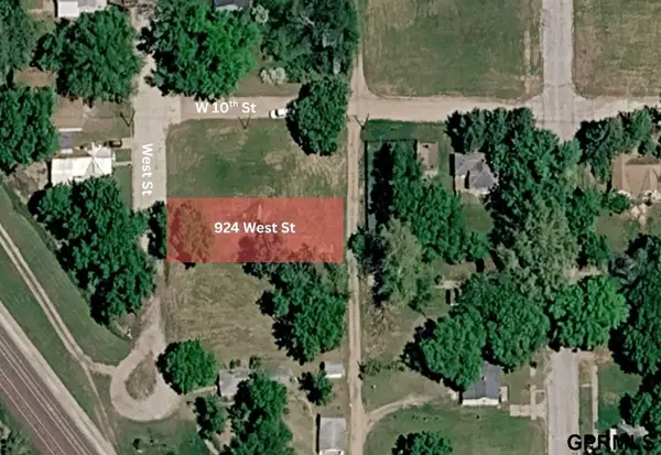 924 West Street, Fairbury, NE 68352