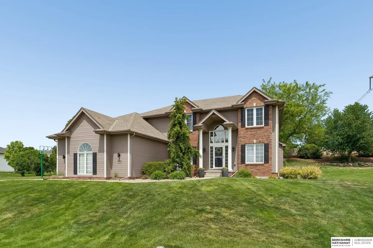 4004 Birchwood Drive, Bellevue, NE 68123 - #1