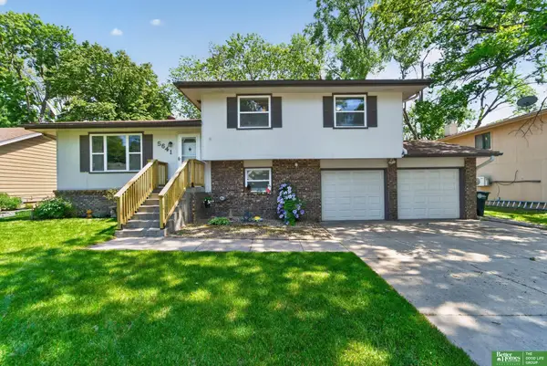 5641 Blackwell Drive, Omaha, NE 68137