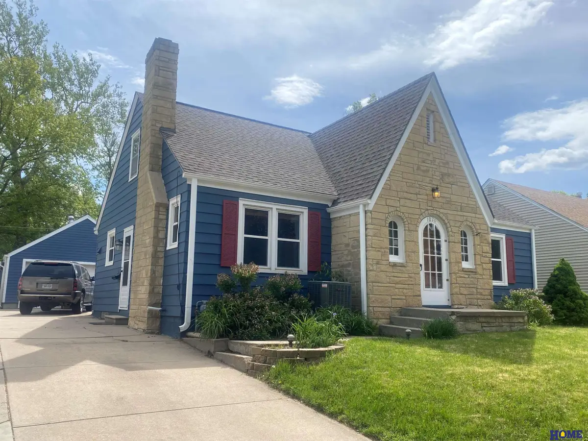 1020 S 32nd Street, Lincoln, NE 68510 - #1