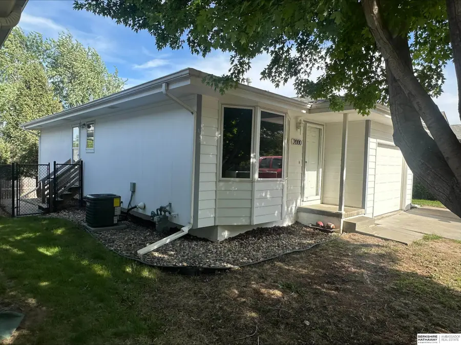2000 NW 54th Street, Lincoln, NE 68528 - #2