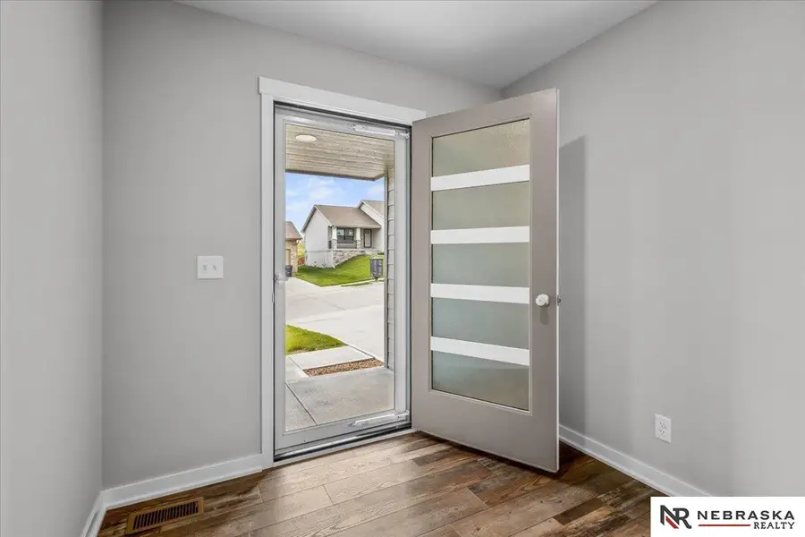 2025 Gindy Circle, Bellevue, NE 68147 - #3