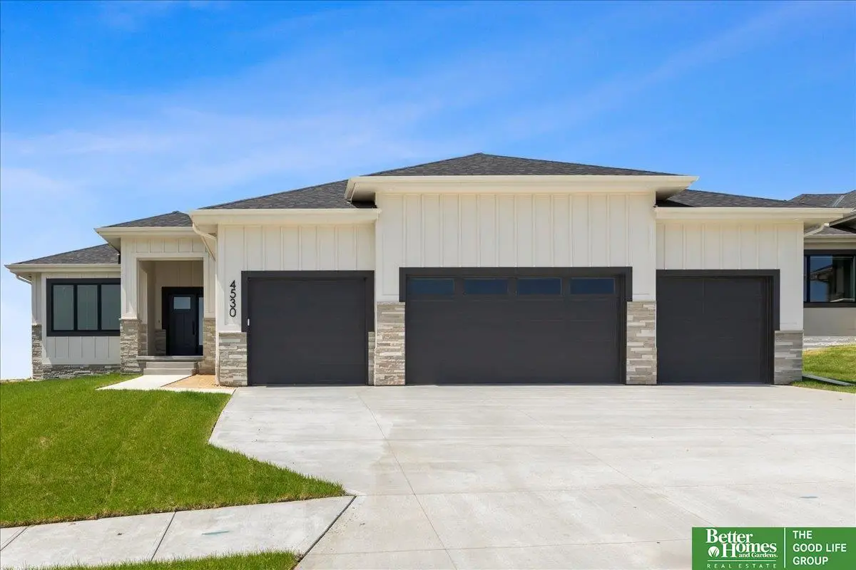 22120 Schofield Drive, Gretna, NE 68028 - #1