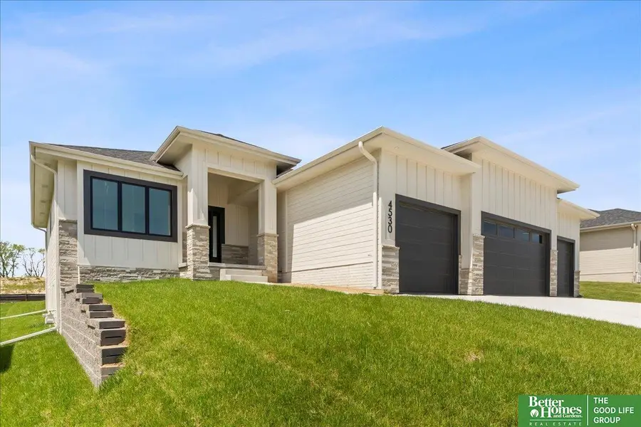 22120 Schofield Drive, Gretna, NE 68028 - #2