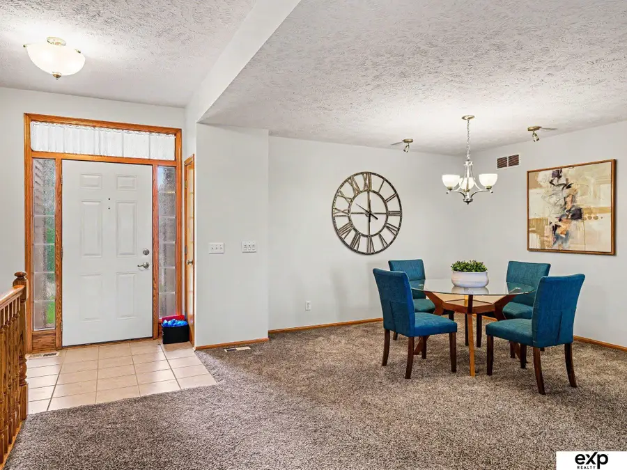 5006 Fountain Drive, Papillion, NE 68133 - #3