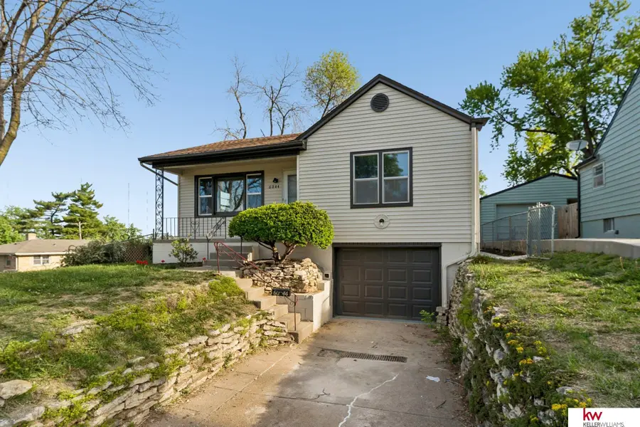 6044 Ruggles Street, Omaha, NE 68104 - #2
