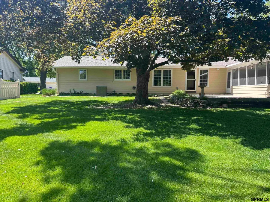 7606 Springfield Drive, Omaha, NE 68114 - #2