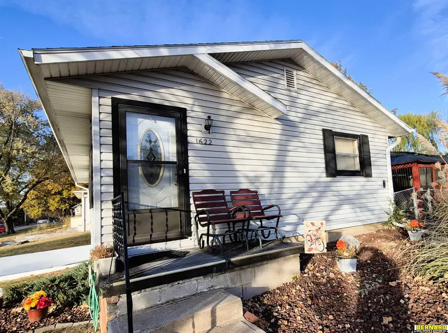 1622 Central Avenue, Auburn, NE 68305 - #2