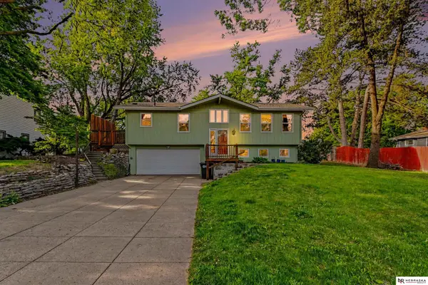 10021 Emmet Street, Omaha, NE 68134