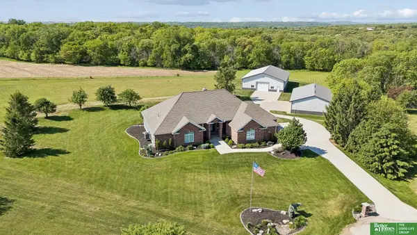 15521 S 79th Circle, Papillion, NE 68046