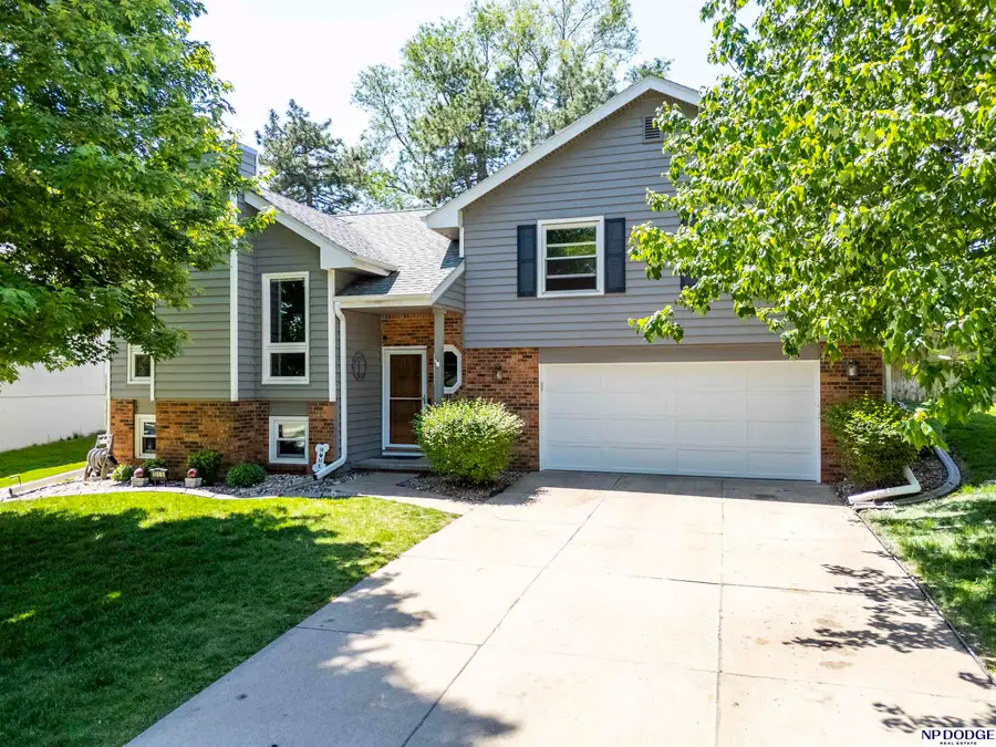 1005 Devon Drive, Papillion, NE 68046 - #2