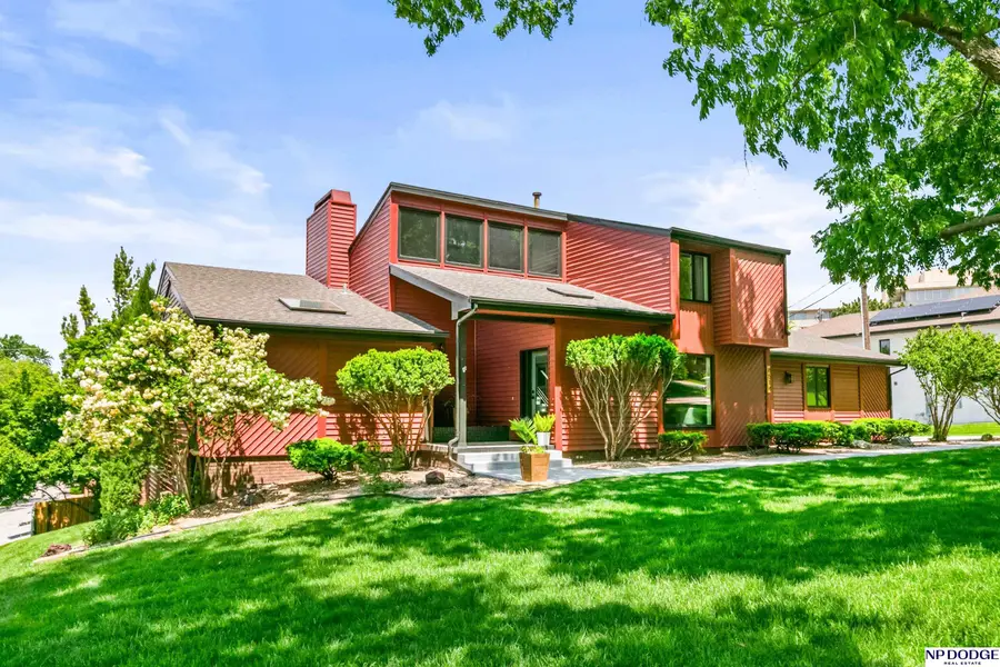 8514 Douglas Street, Omaha, NE 68114 - #2