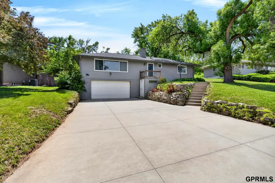 6223 Kansas Avenue, Omaha, NE 68104 - #2