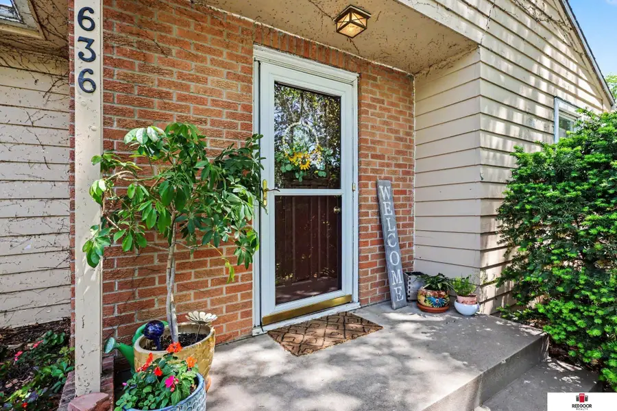 636 S 51 Street, Lincoln, NE 68510 - #2