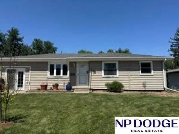 7622 Park View Boulevard, La Vista, NE 68128