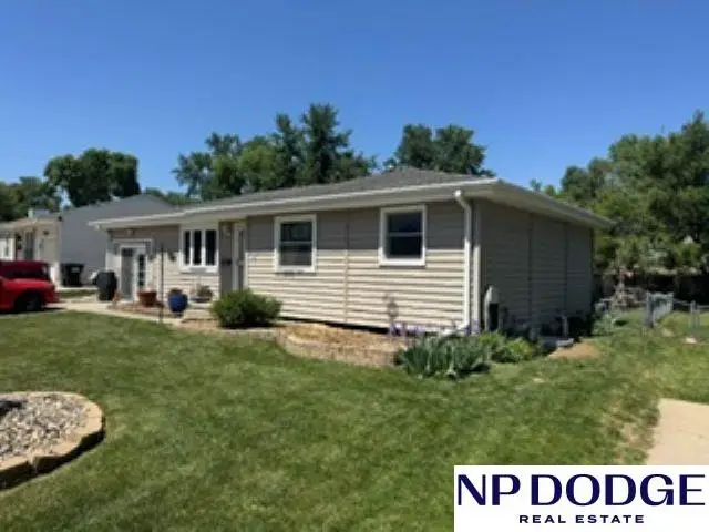 7622 Park View Boulevard, La Vista, NE 68128 - #2