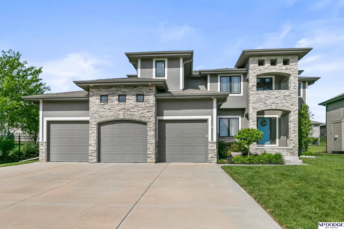 18816 Merion Drive, Omaha, NE 68136 - #1