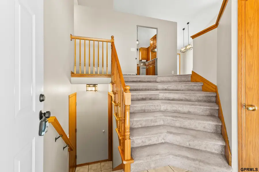 3072 S 35th Avenue, Omaha, NE 68105 - #2