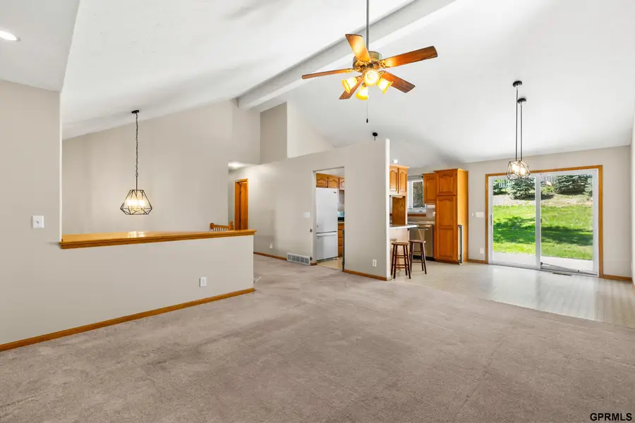 3072 S 35th Avenue, Omaha, NE 68105 - #3